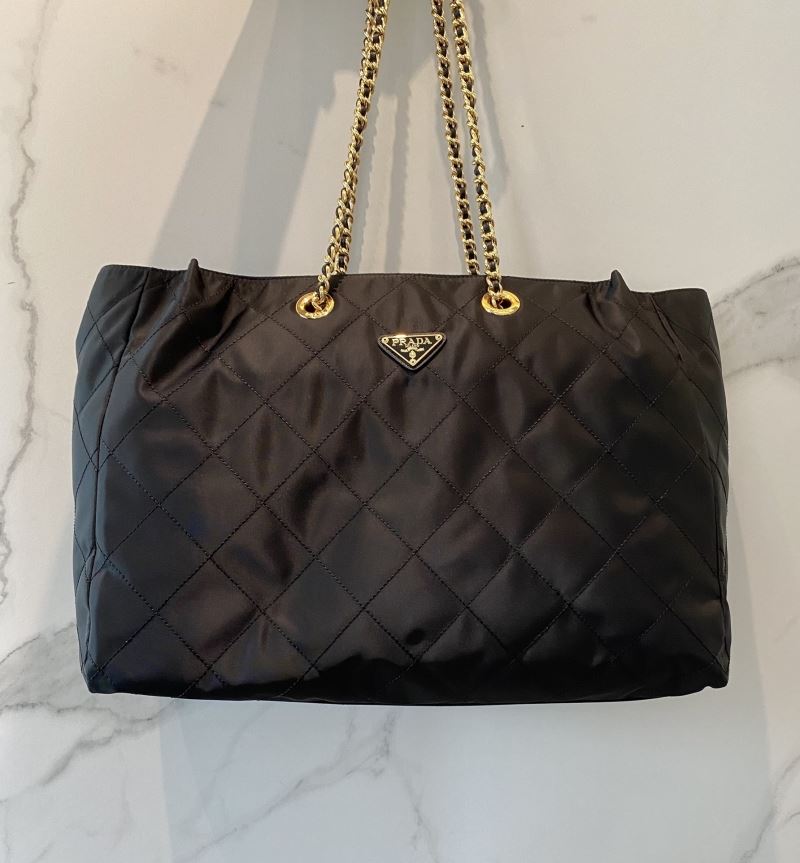 Pra*a tote bags